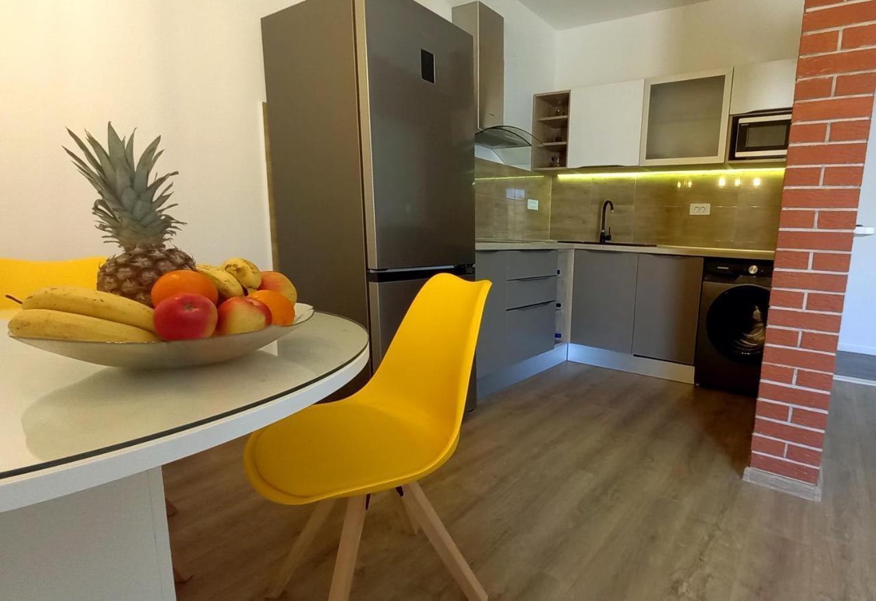 Apartmani Omrcen Baška Voda Eksteriør billede